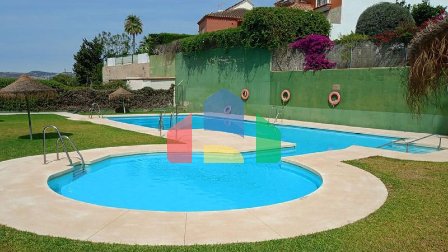 Прекрасный Двухквартирный Дом в Сьерресуэле, Михас – Полностью Реновирован