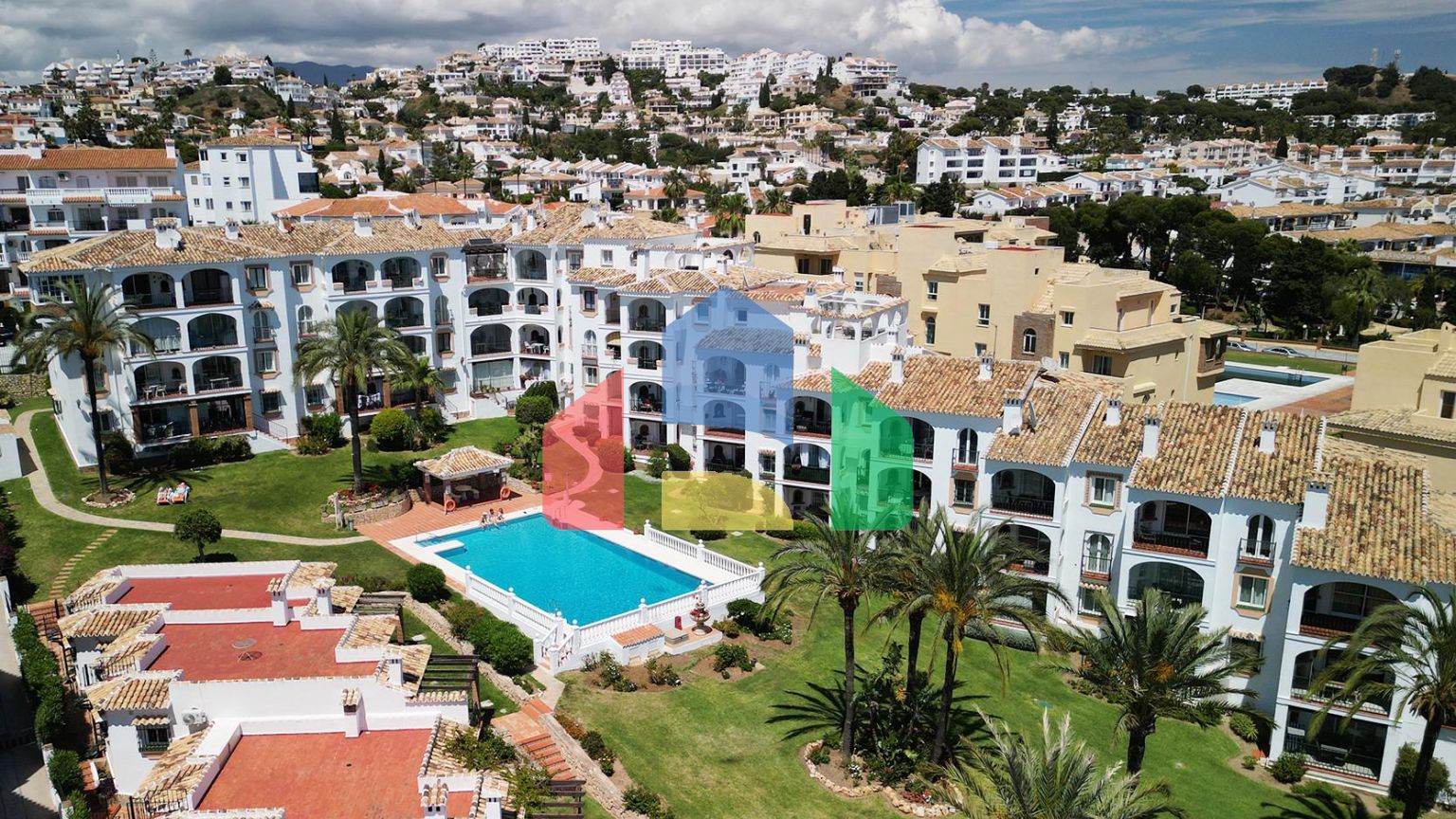 Уютные  апартаменты в Riviera del Sol с видом на море в тихой урбанизации