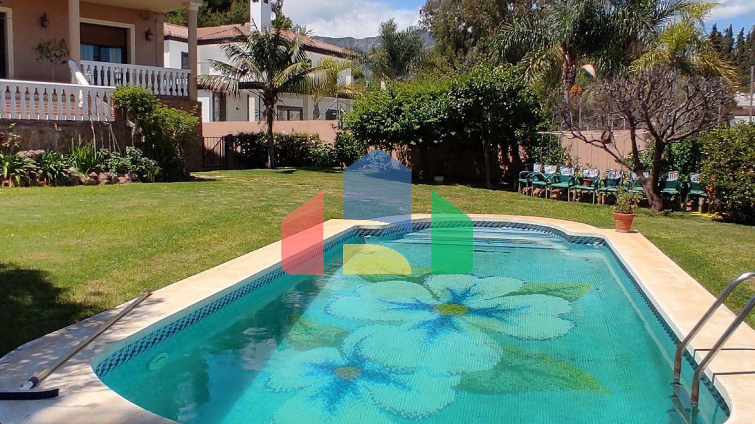 Срочная Продажа: Вилла в Лучшей Части La Sierrezuela