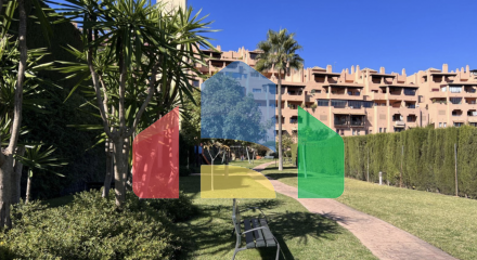 Двухкомнатная квартира в районе Малаги с потрясающим видом на море Двухкомнатная квартира в районе Малаги с потрясающим видом на море