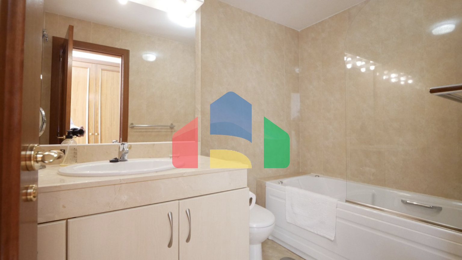 Двухкомнатная квартира в районе Малаги с потрясающим видом на море