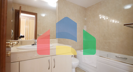 Двухкомнатная квартира в районе Малаги с потрясающим видом на море Двухкомнатная квартира в районе Малаги с потрясающим видом на море