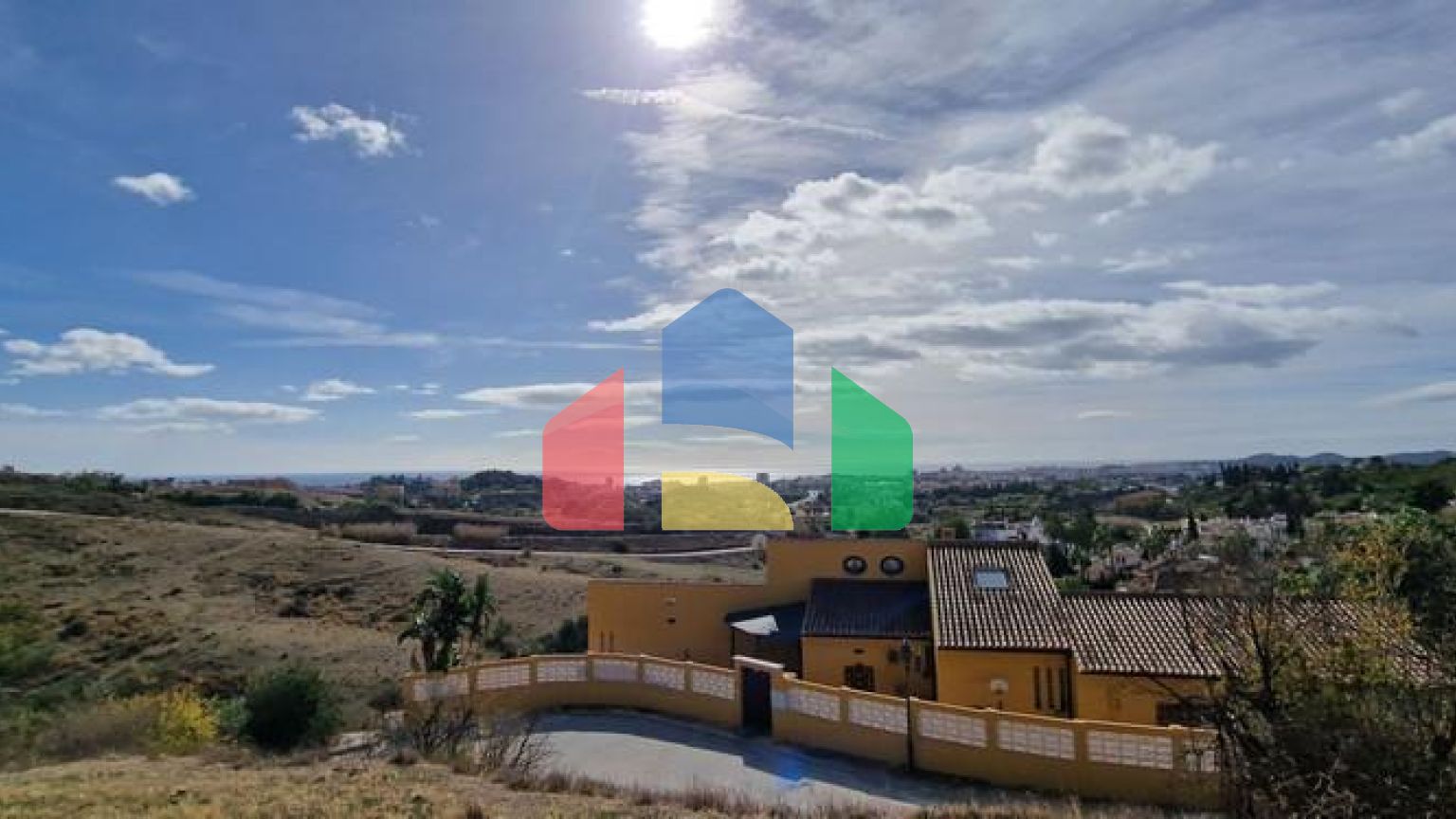 Эксклюзивные Жилые Участки с Утвержденными Проектами в Михас-Коста