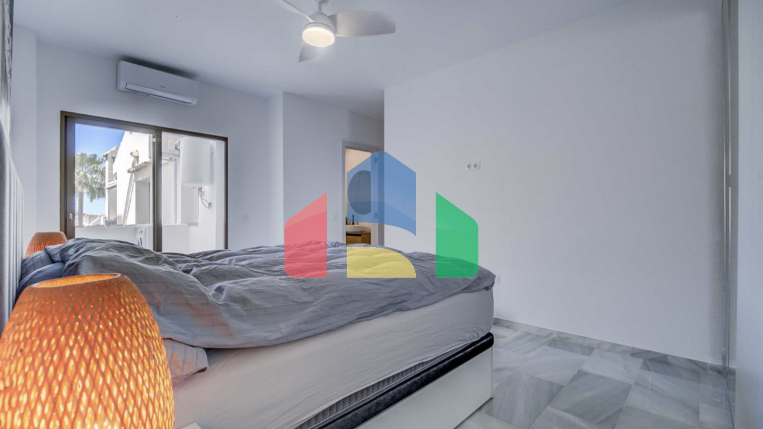 Прекрасная 2-комнатная квартира с видом на море в Михасе