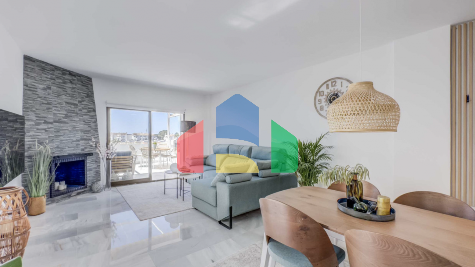 Прекрасная 2-комнатная квартира с видом на море в Михасе