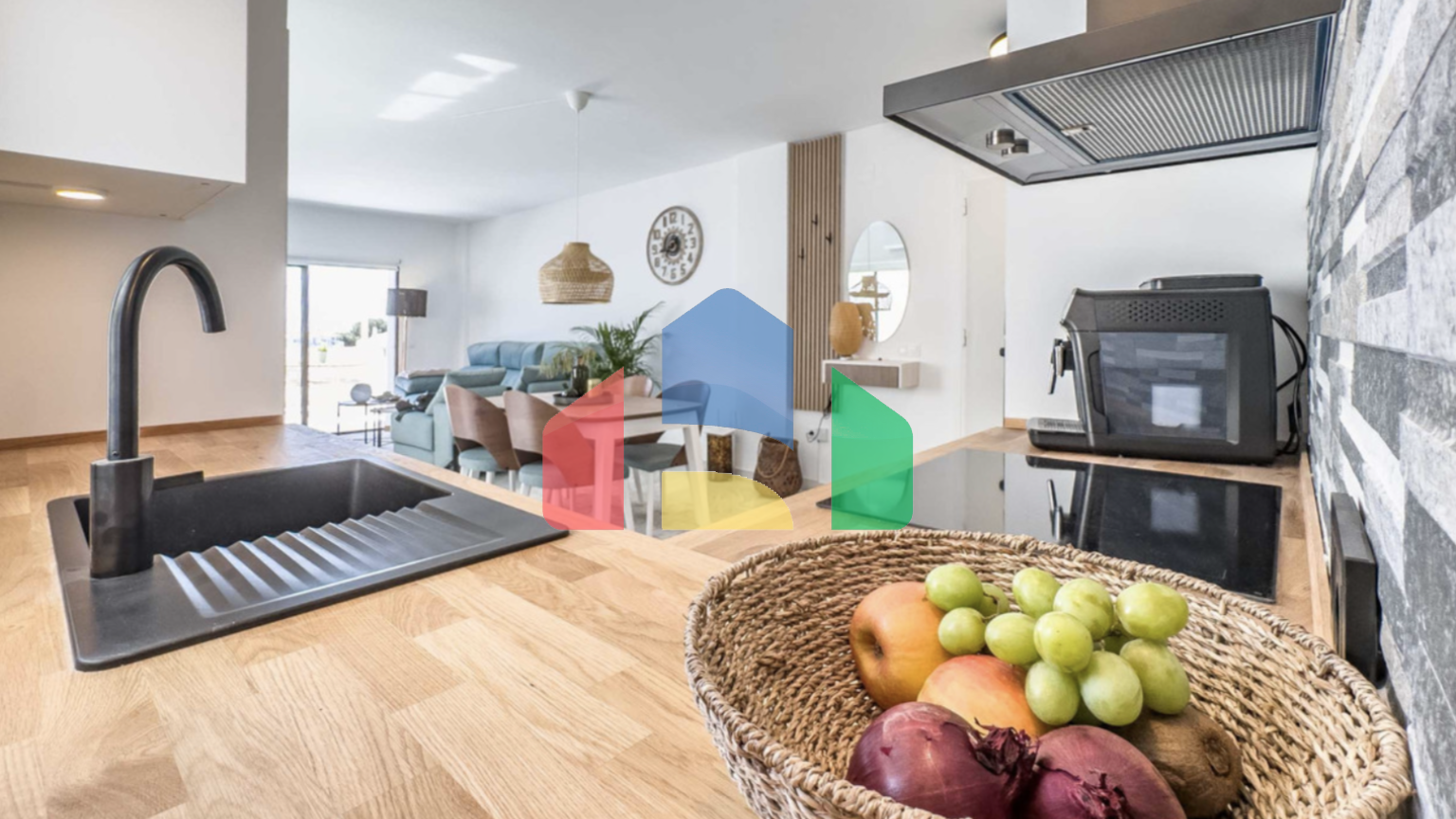 Прекрасная 2-комнатная квартира с видом на море в Михасе