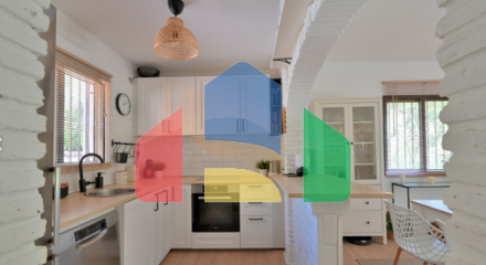 Элегантный таунхаус с 2 спальнями, садом и террасами рядом с морем в Калахонде