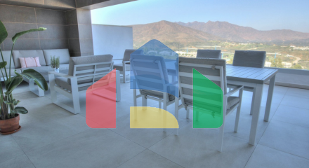 Современная квартира с садом и захватывающими видами в La Cala Golf Resort