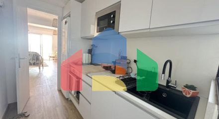 Квартира на среднем этаже на продажу в Калахонде.