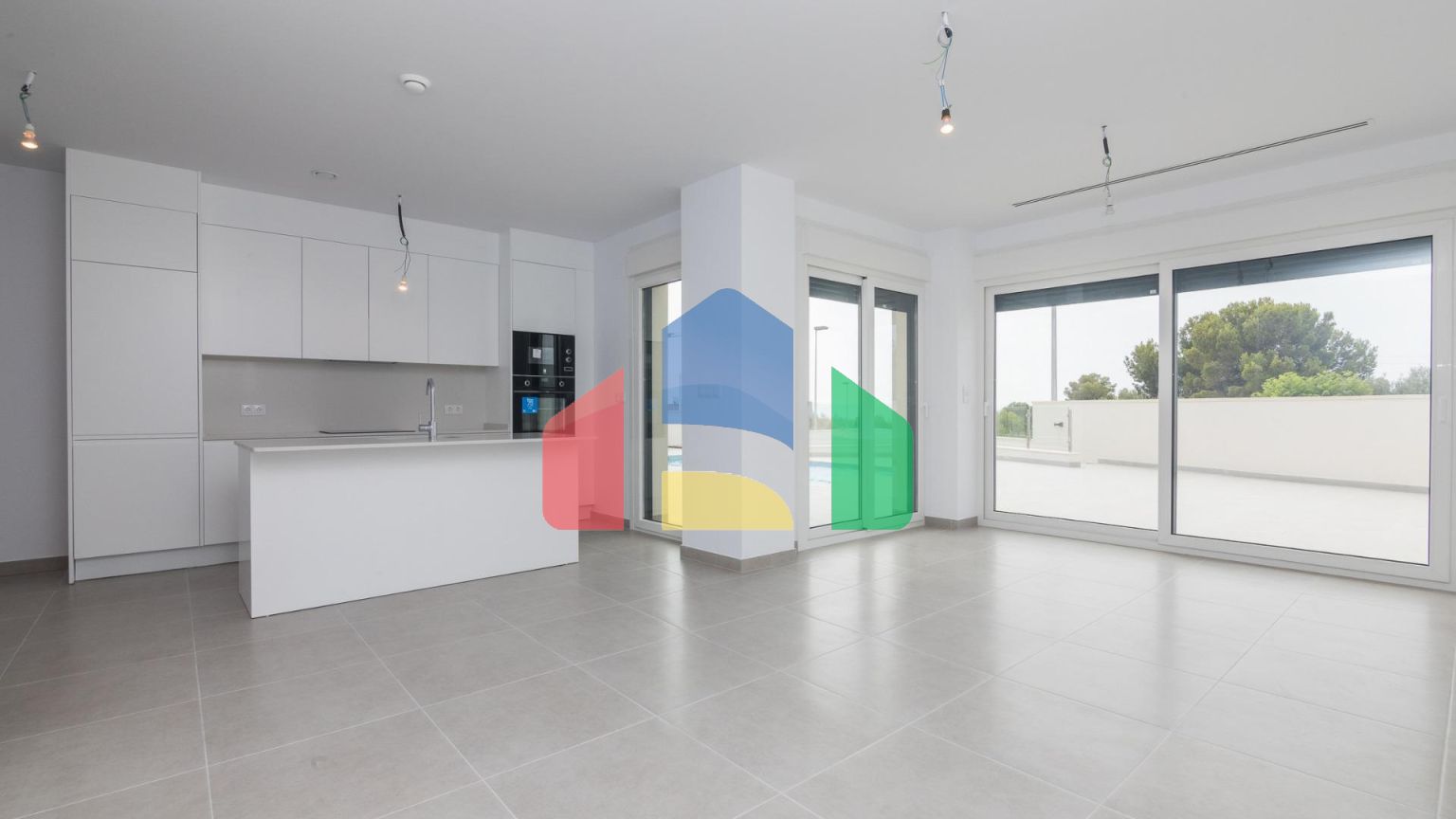 СРЕДИЗЕМНОМОРЬЕ В ЧИСТОМ СОСТОЯНИИ