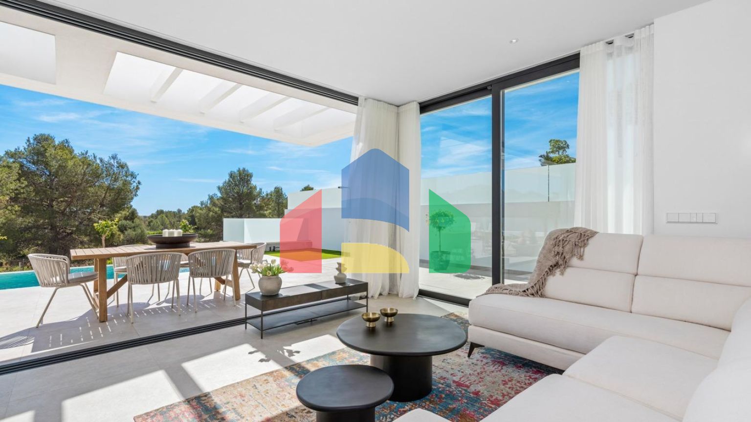 НОВЫЕ ВИЛЛЫ В ПОЛОПЕ