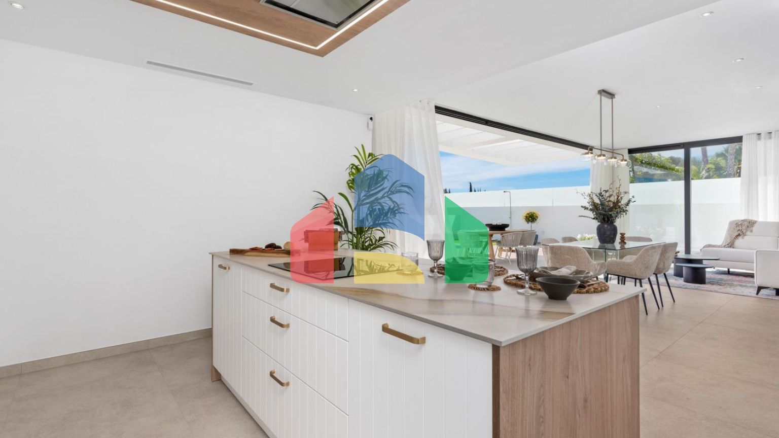 НОВЫЕ ВИЛЛЫ В ПОЛОПЕ