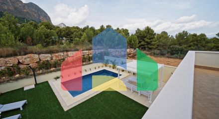 Красивая двухэтажная вилла с изысканным дизайном