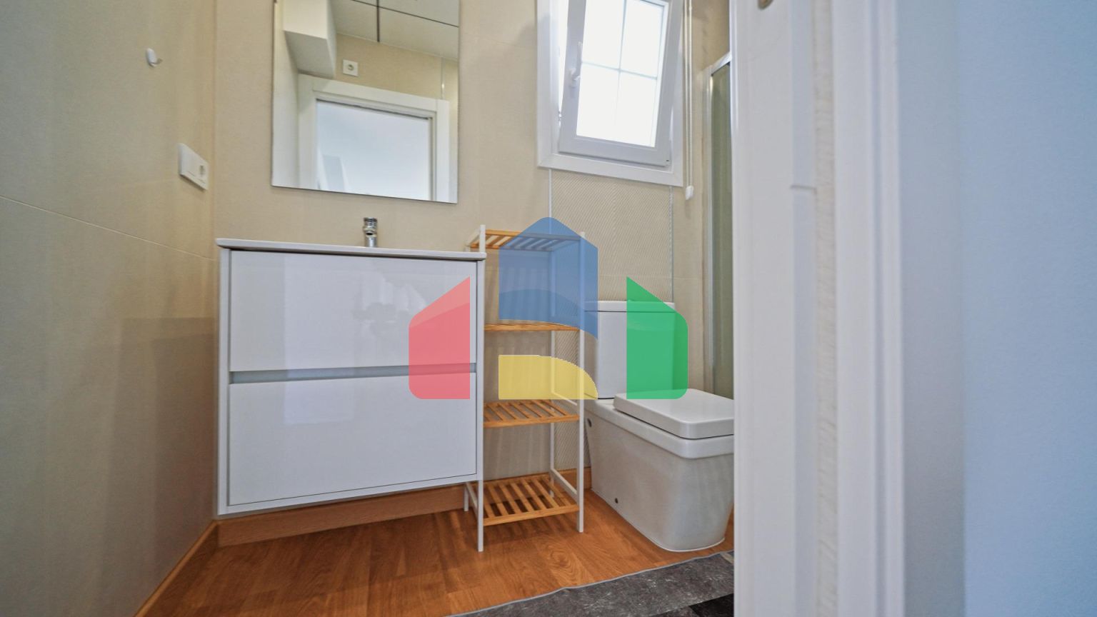 Красивая двухэтажная вилла с изысканным дизайном