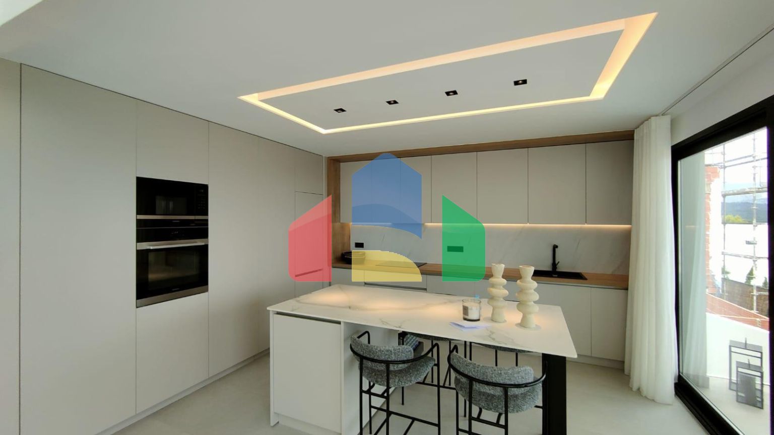 Вилла в Полоп ID F0243