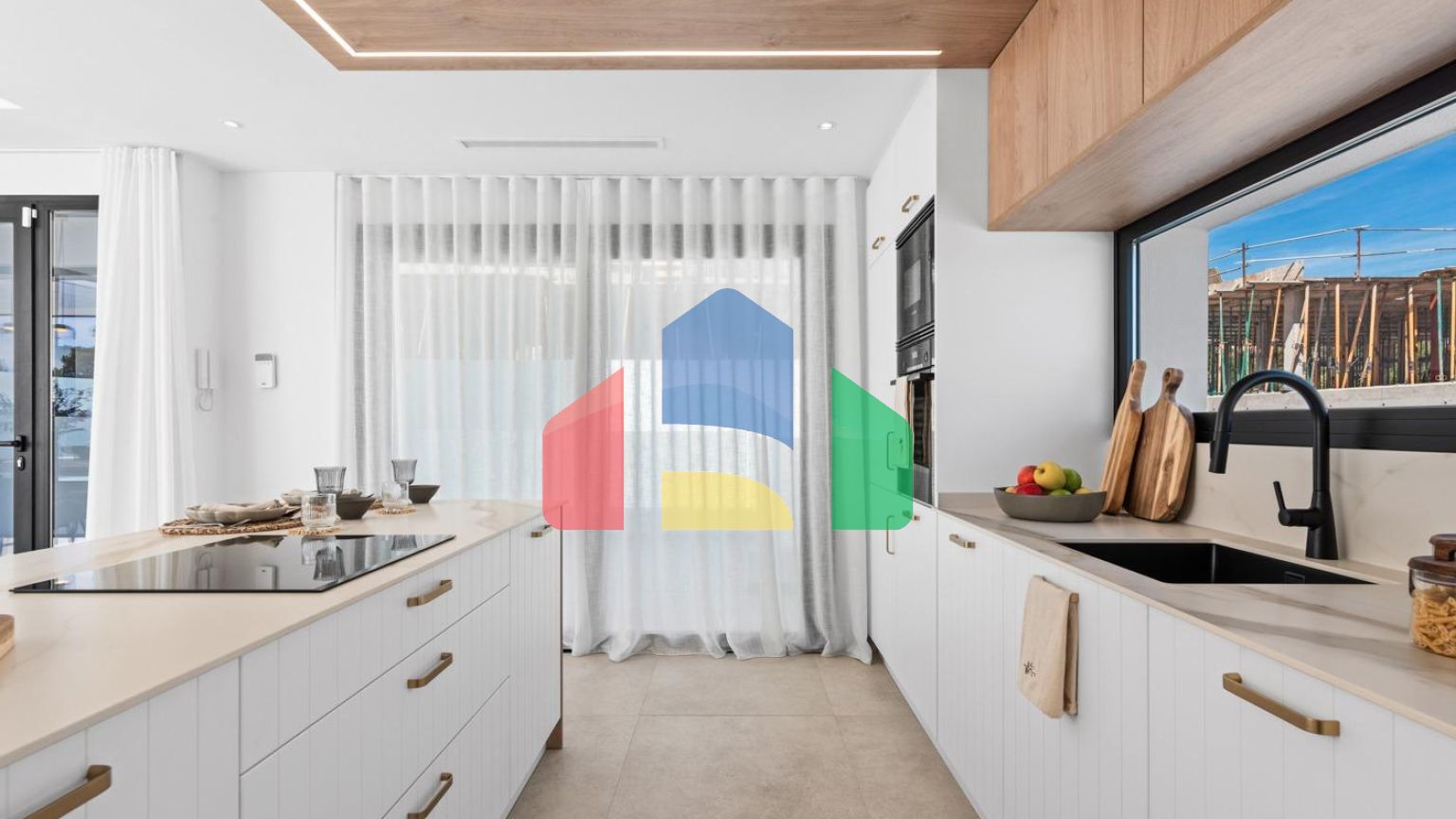 НОВЫЕ ВИЛЛЫ В ПОЛОПЕ