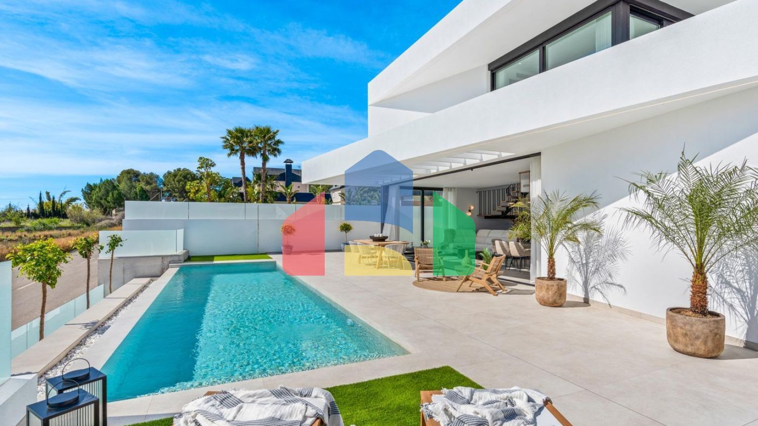 НОВЫЕ ВИЛЛЫ В ПОЛОПЕ