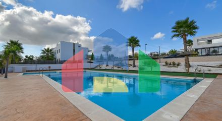 СОВРЕМЕННОЕ ШАЛЕ В ПОЛОПЕ: СОЛНЦЕ, КОМФОРТ И ПРИРОДА