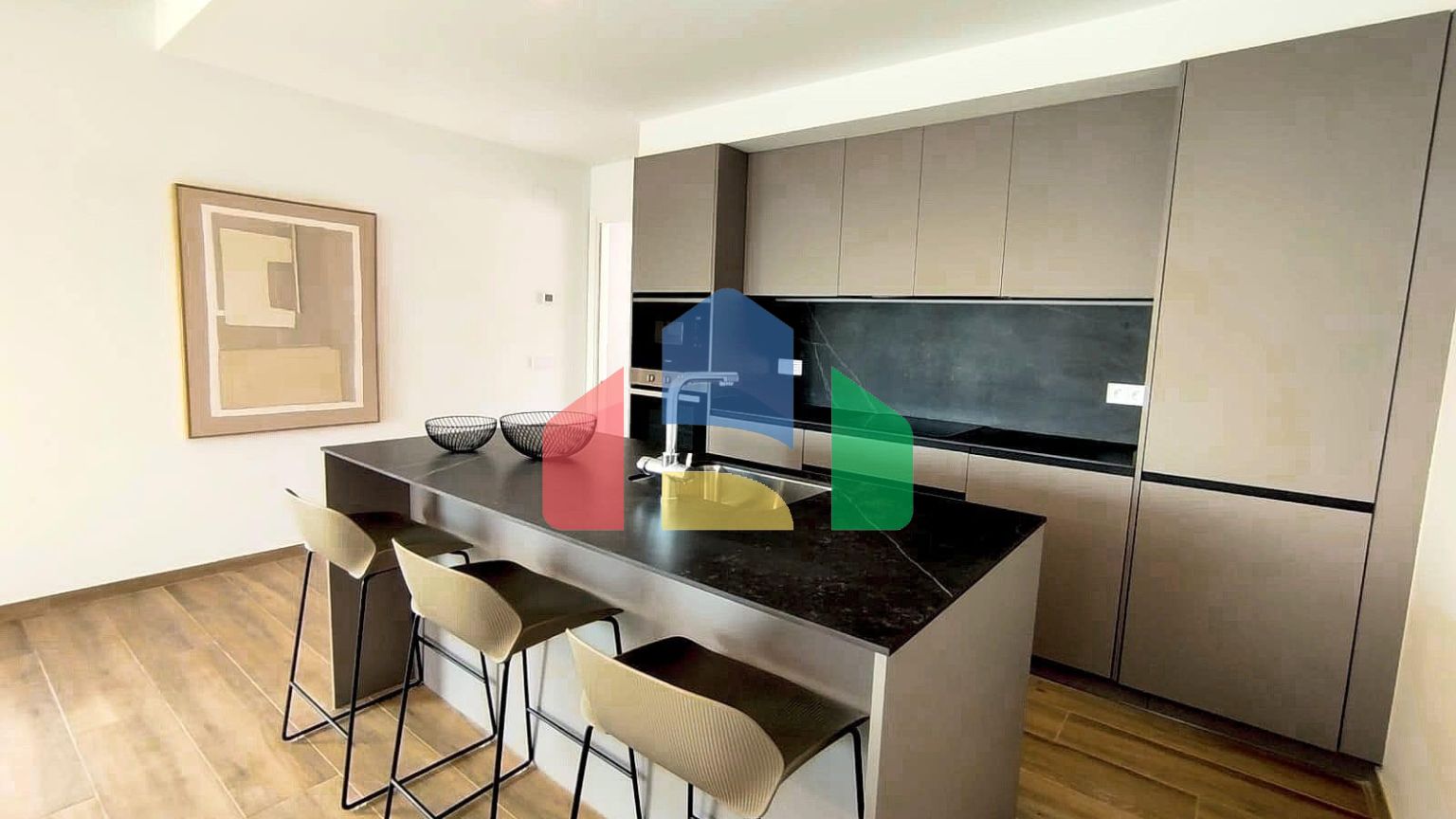 НОВЫЕ ВИЛЛЫ В ПОЛОПЕ