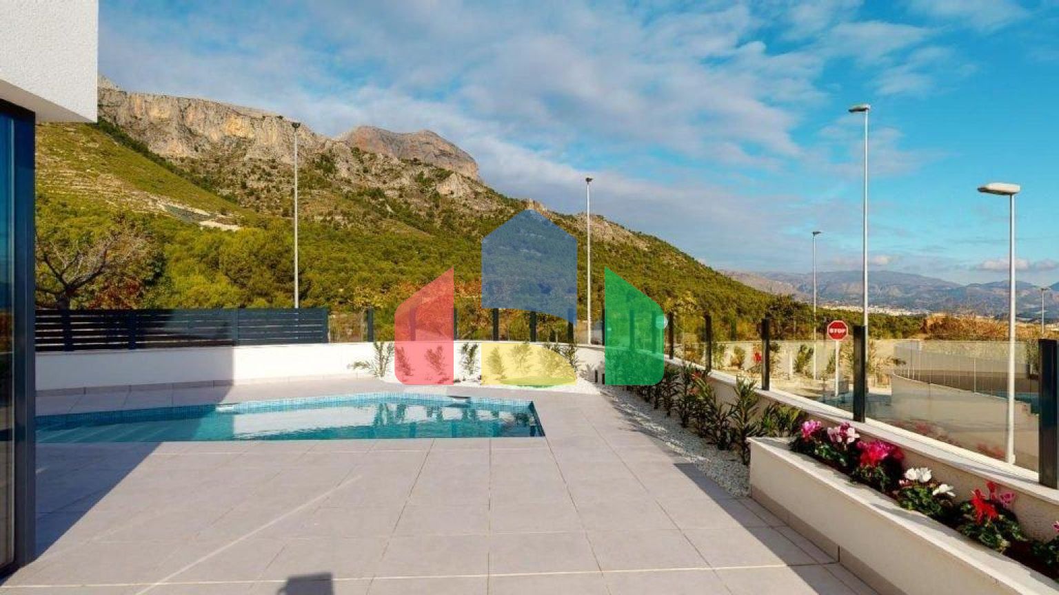 Дом в Полоп ID F0067