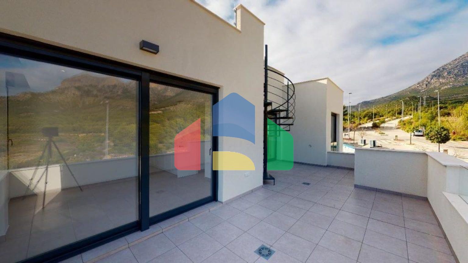 Дом в Полоп ID F0067