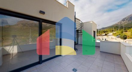 Дом в Полоп ID F0067