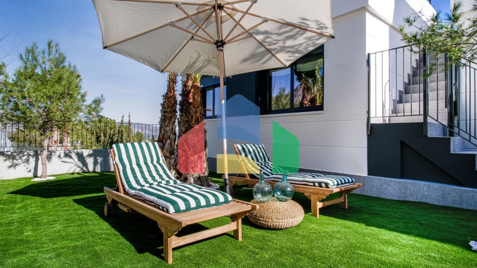 Independent villas with sea views at Polop (10min drive to Benidorm and Altea)