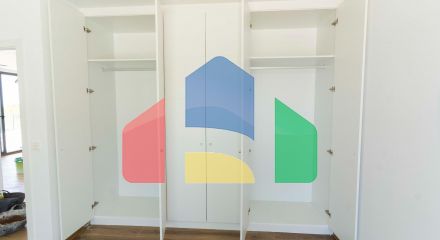 НОВАЯ ПОСТРОЕННАЯ ВИЛЛА В ПОЛОПЕ