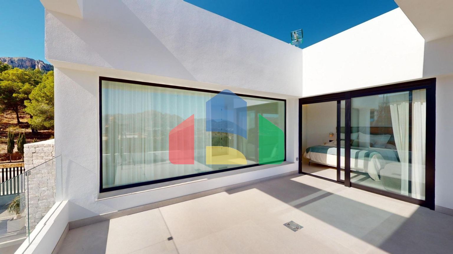 Новые роскошные виллы в Полопе с потрясающими видами