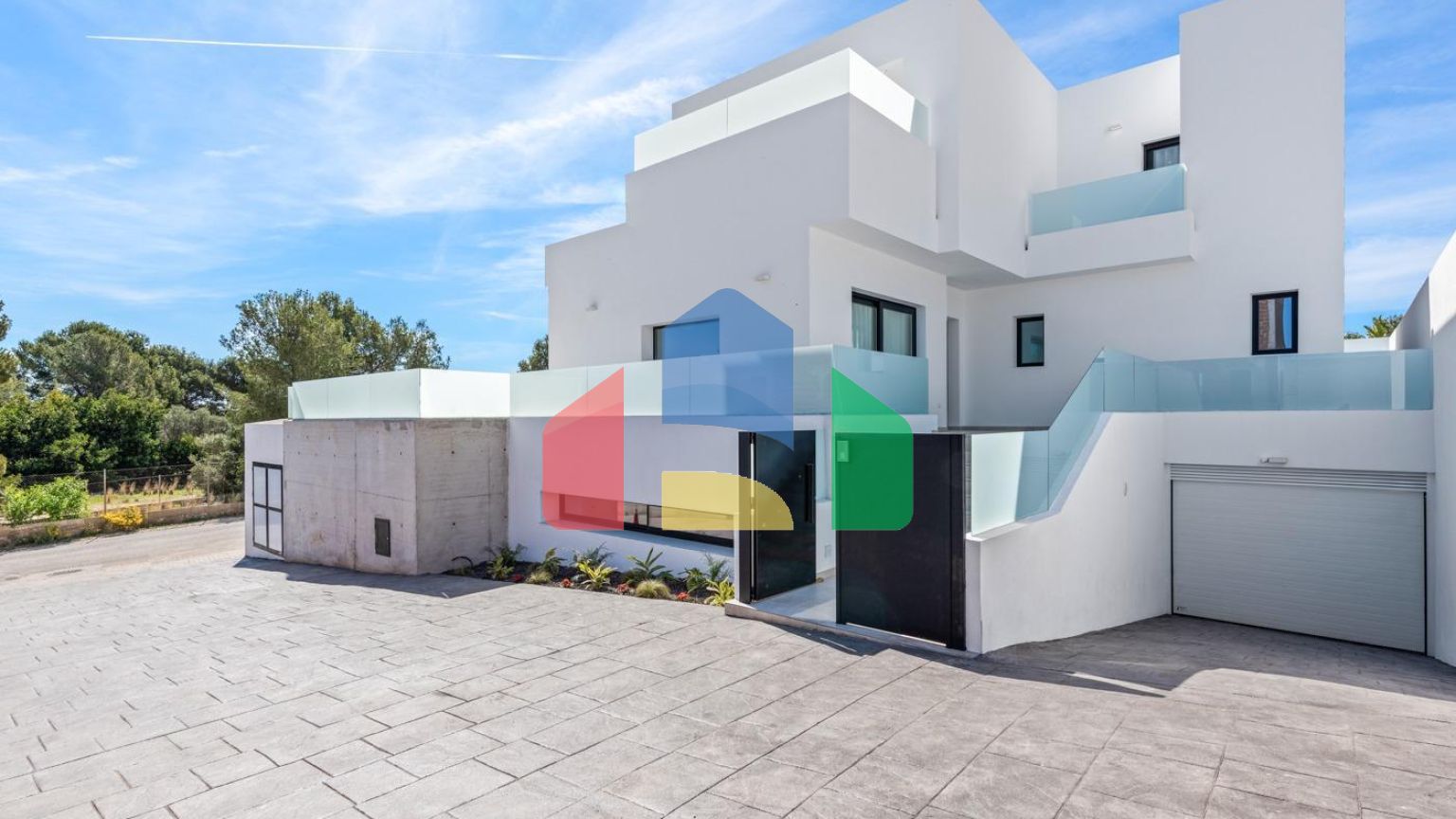 НОВЫЕ ВИЛЛЫ В ПОЛОПЕ