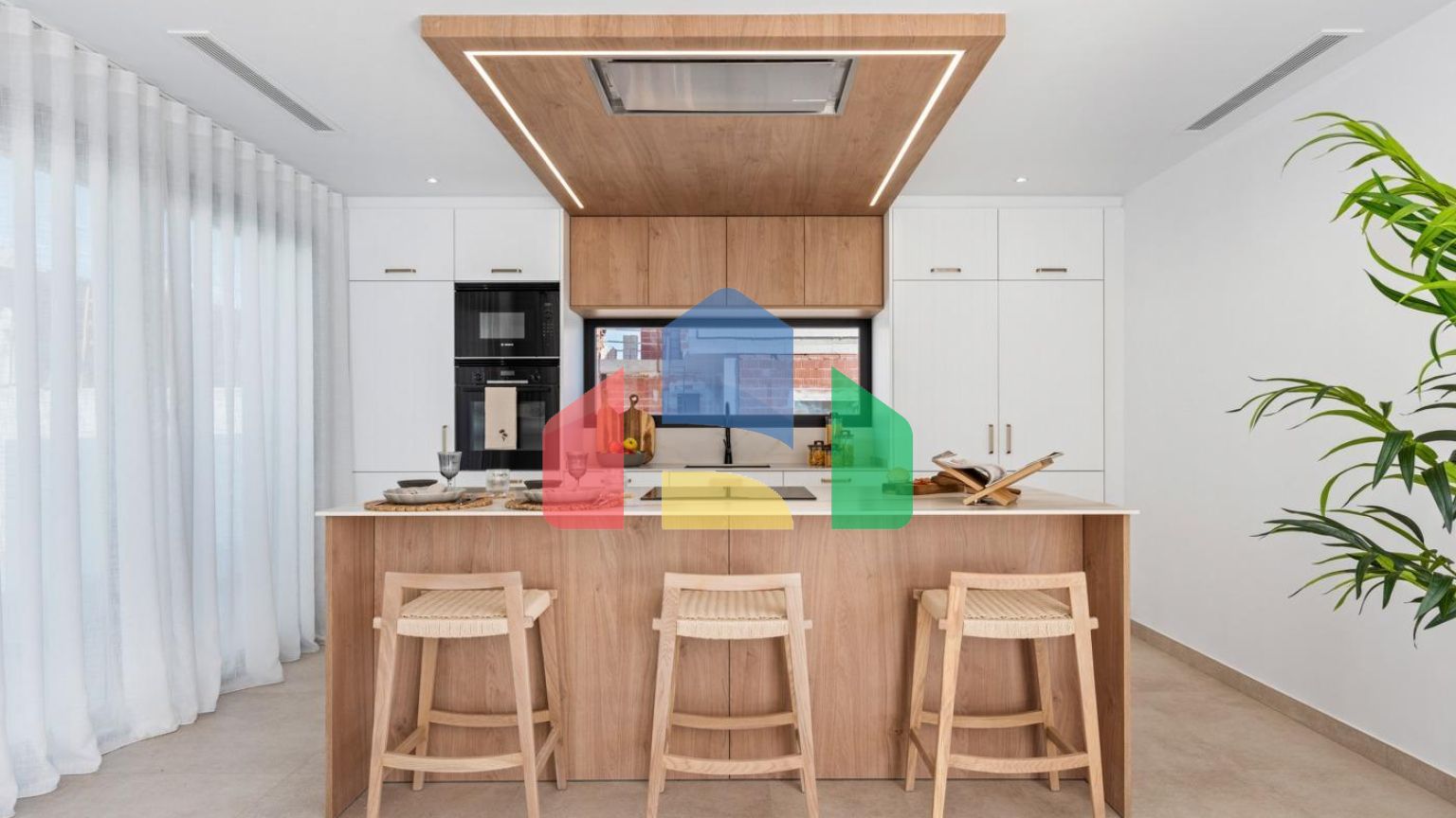 НОВЫЕ ВИЛЛЫ В ПОЛОПЕ