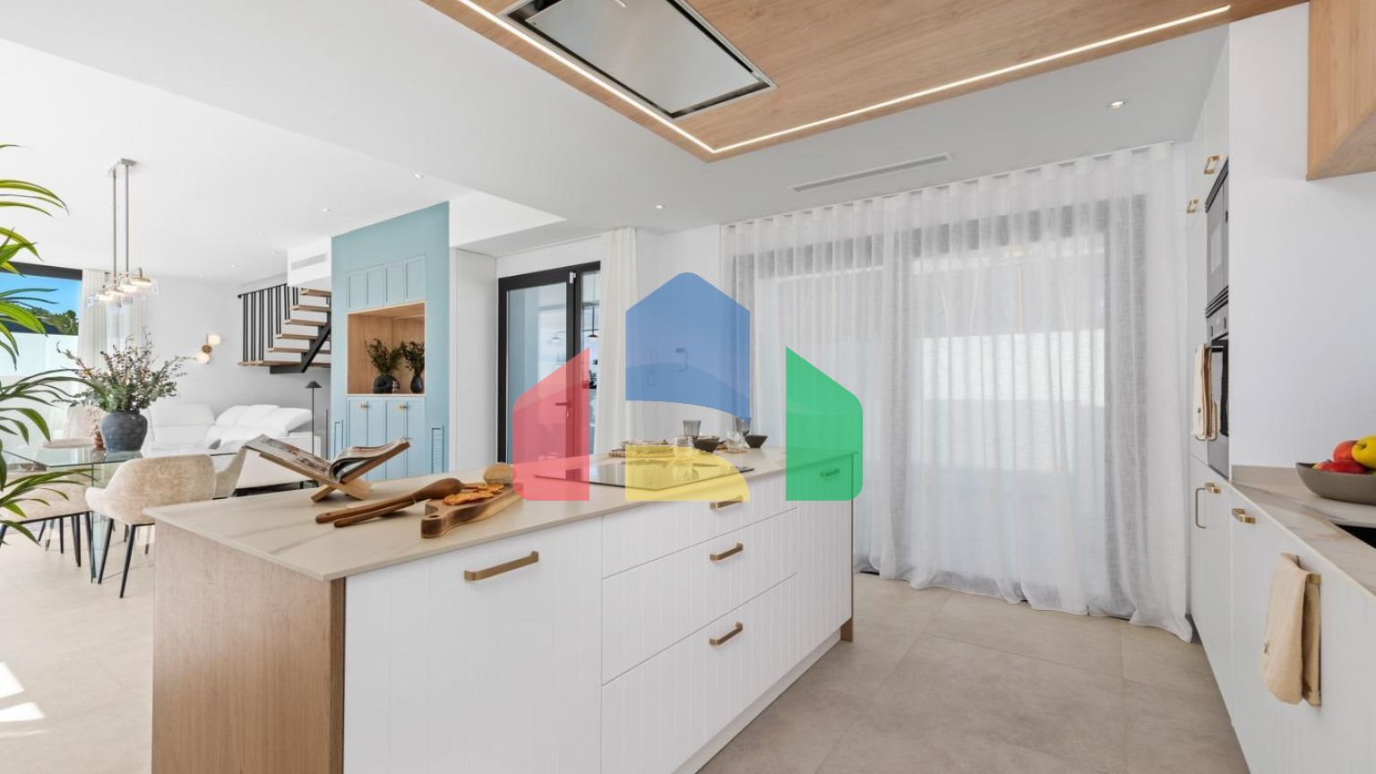 НОВЫЕ ВИЛЛЫ В ПОЛОПЕ