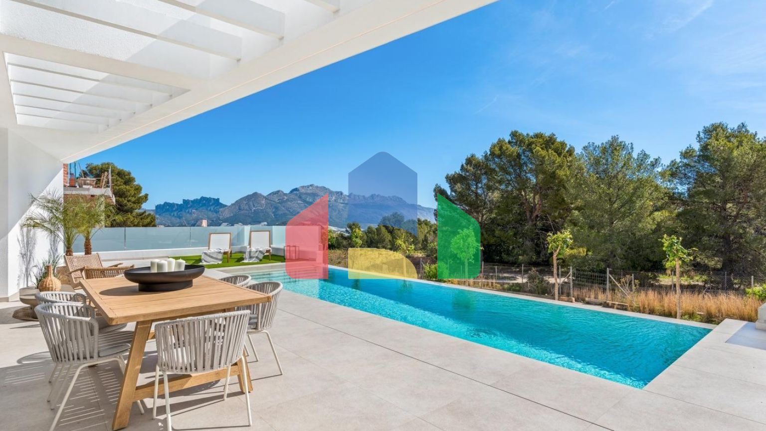 НОВЫЕ ВИЛЛЫ В ПОЛОПЕ