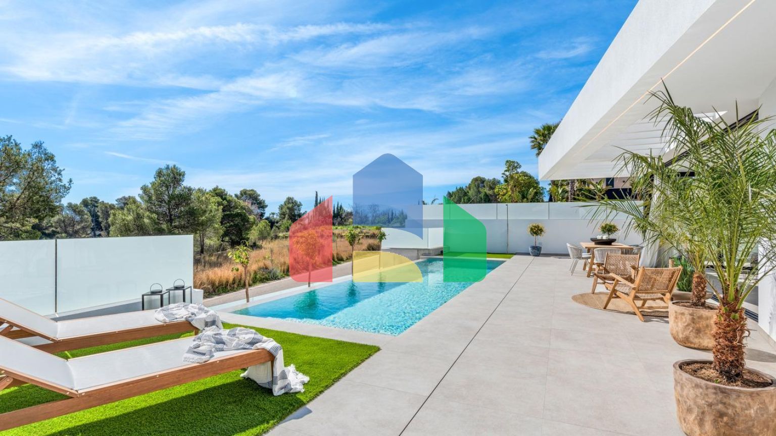 НОВЫЕ ВИЛЛЫ В ПОЛОПЕ