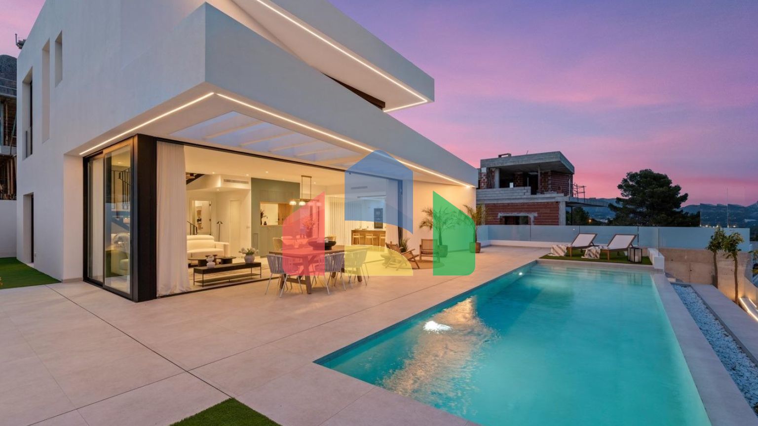 НОВЫЕ ВИЛЛЫ В ПОЛОПЕ