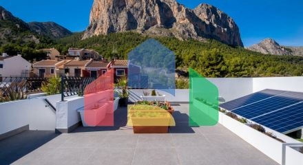 Brand new independent villas with sea views at Polop (Alicante province)