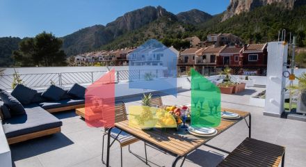 Brand new independent villas with sea views at Polop (Alicante province)