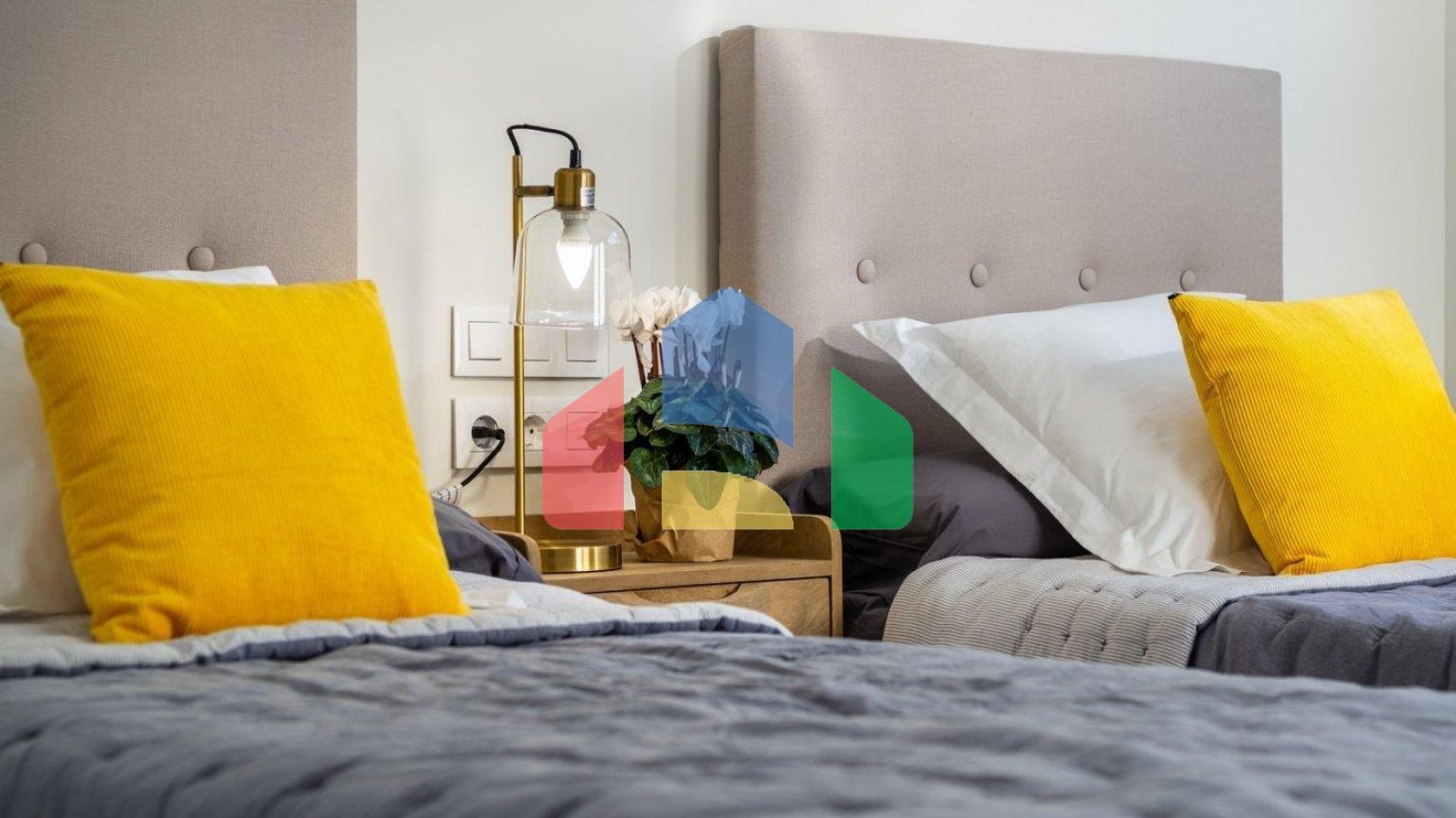 Совершенно новые независимые виллы с видом на море в Полопе (провинция Аликанте)