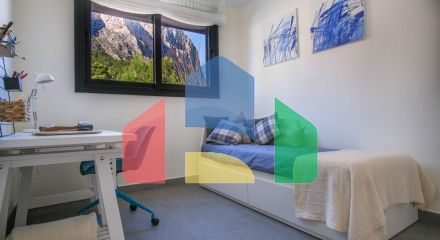 Совершенно новые независимые виллы с видом на море в Полопе (провинция Аликанте)