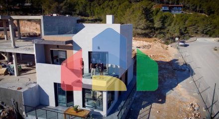 Резиденция WOW в Полопе: Ваш новый дом на Средиземноморье