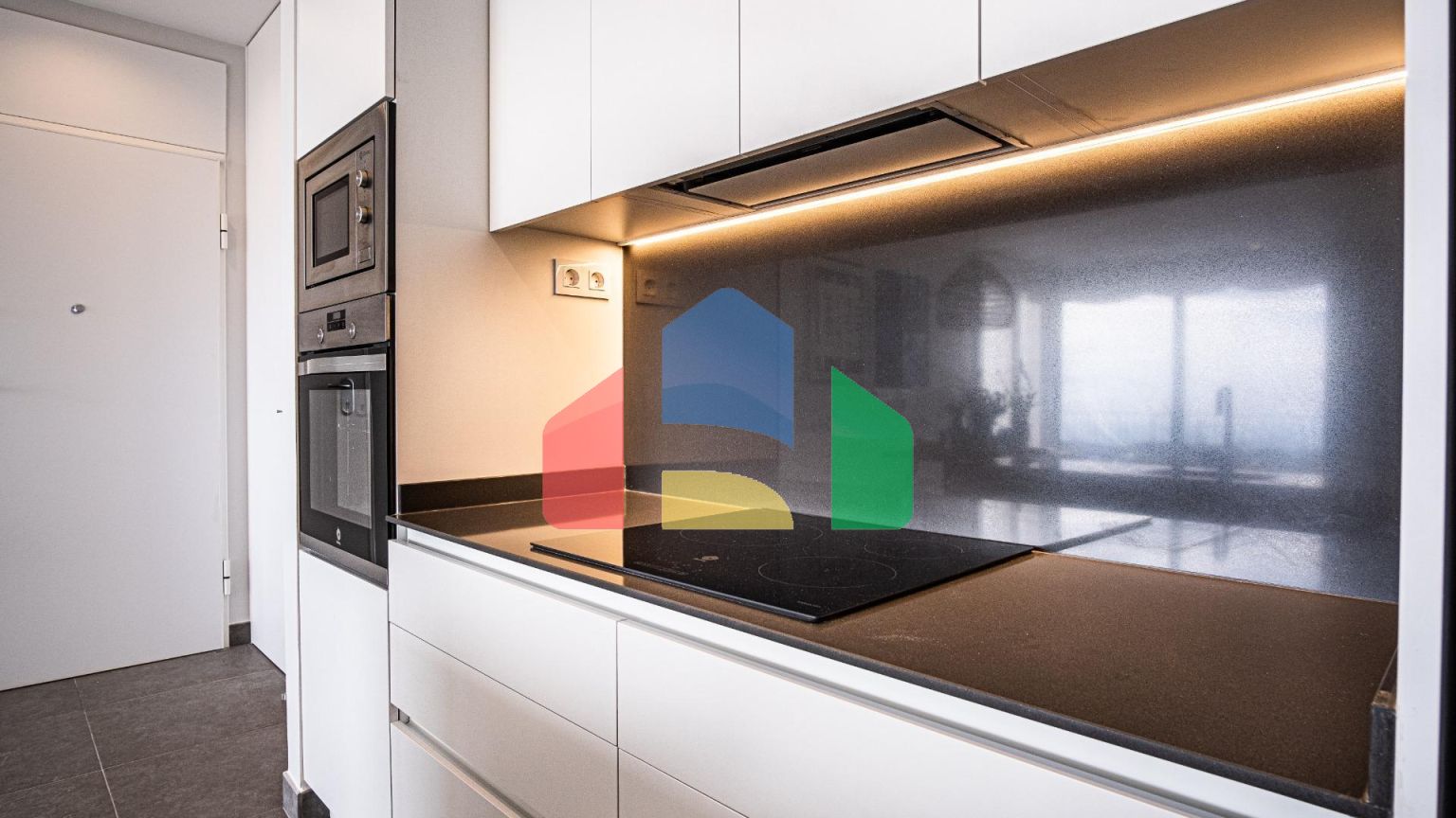 Independent villas with sea views at Polop (10min drive to Benidorm and Altea)