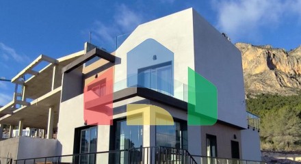 NEW BUILD TOWNHOUSES IN POLOP