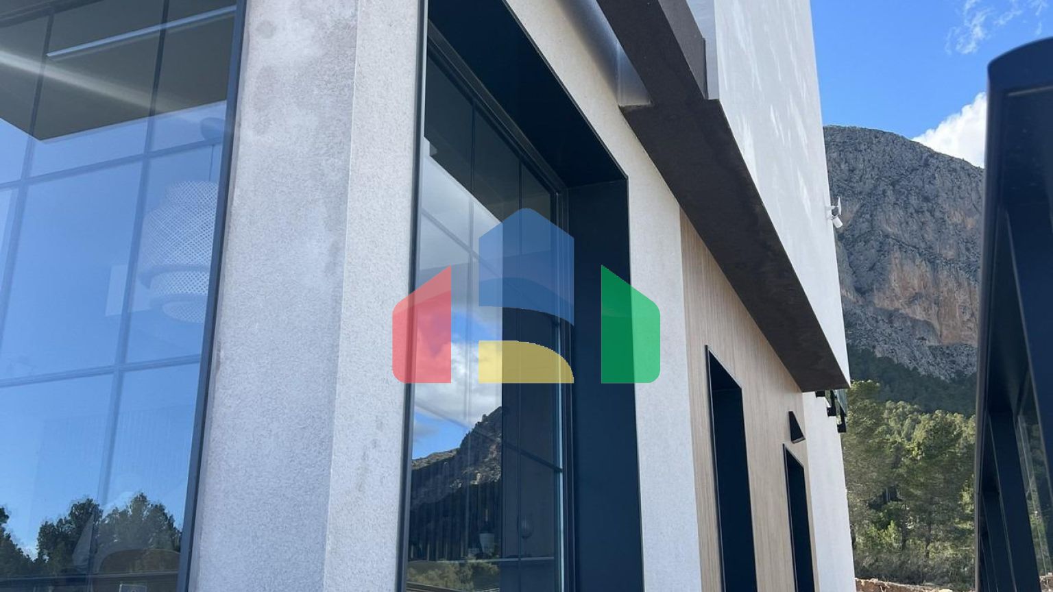 НОВЫЕ ТАУНХАУСЫ В ПОЛОПЕ