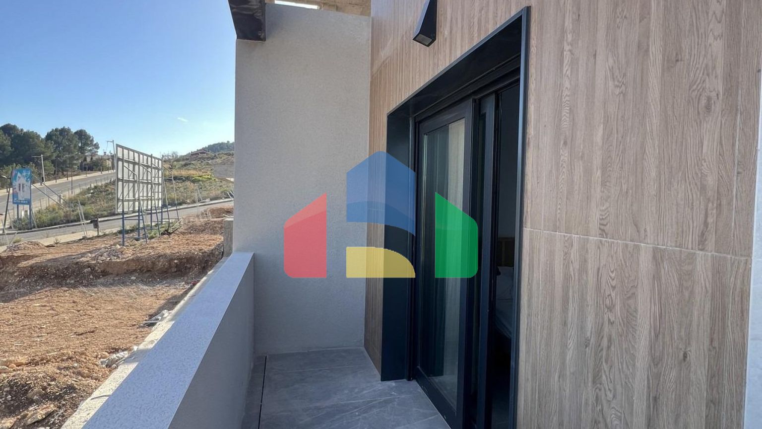 НОВЫЕ ТАУНХАУСЫ В ПОЛОПЕ