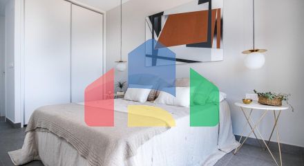 Совершенно новые независимые виллы с видом на море в Полопе (провинция Аликанте)