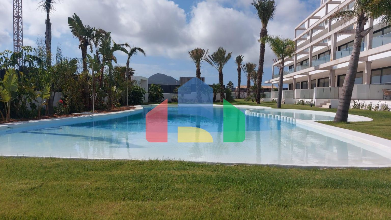 Квартира в Кабо де Палос с видом на море и общим бассейном