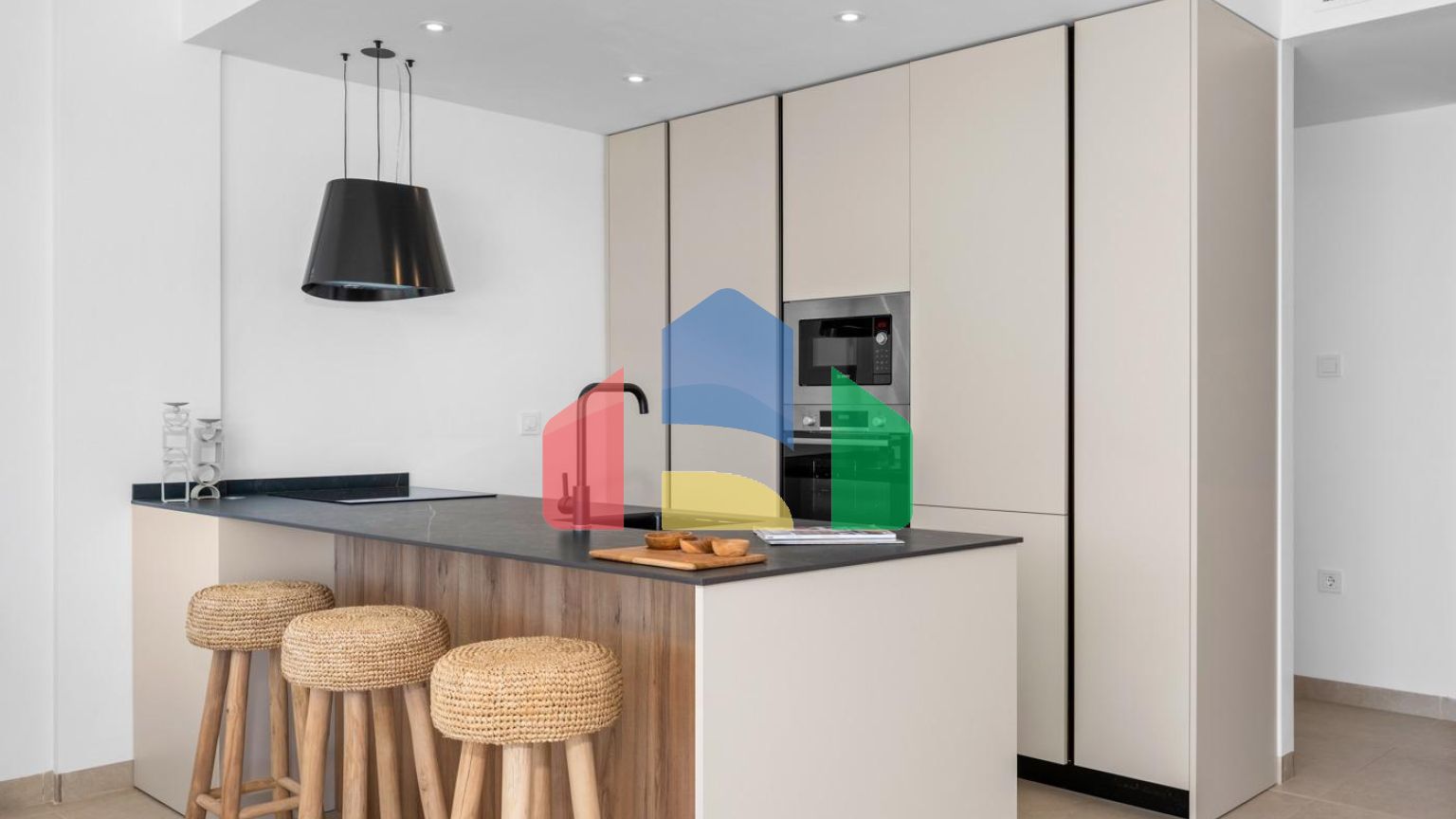 НОВЫЙ ЖИЛОЙ КОМПЛЕКС В МАР-ДЕ-КРИСТАЛЬ