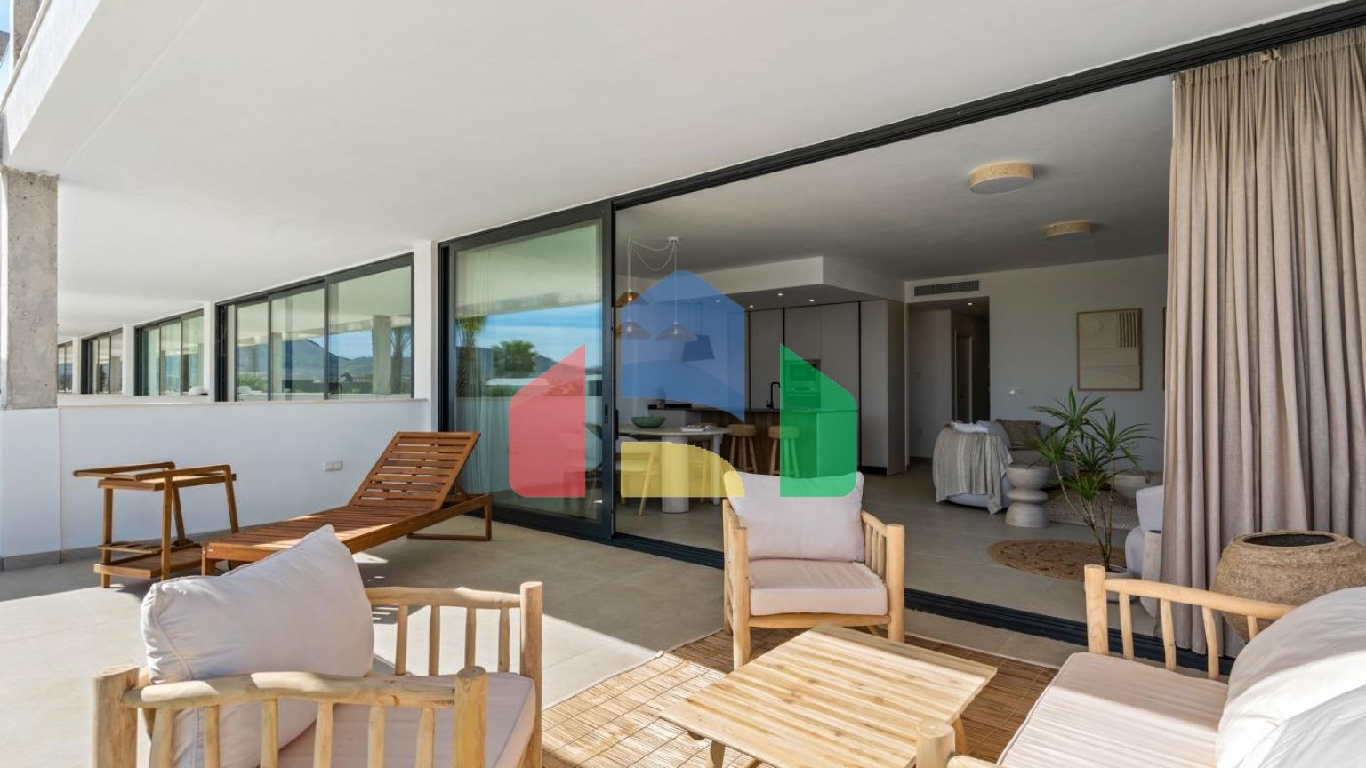 НОВЫЙ ЖИЛОЙ КОМПЛЕКС В МАР-ДЕ-КРИСТАЛЬ