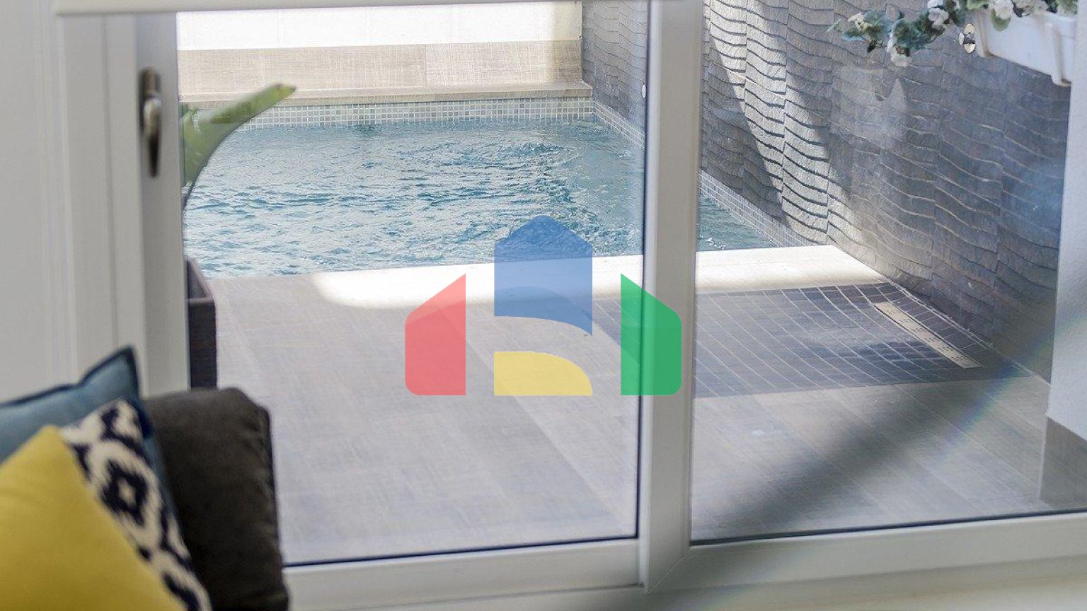 НОВАЯ ПОСТРОЕННАЯ ВИЛЛА В PLAYA HONDA