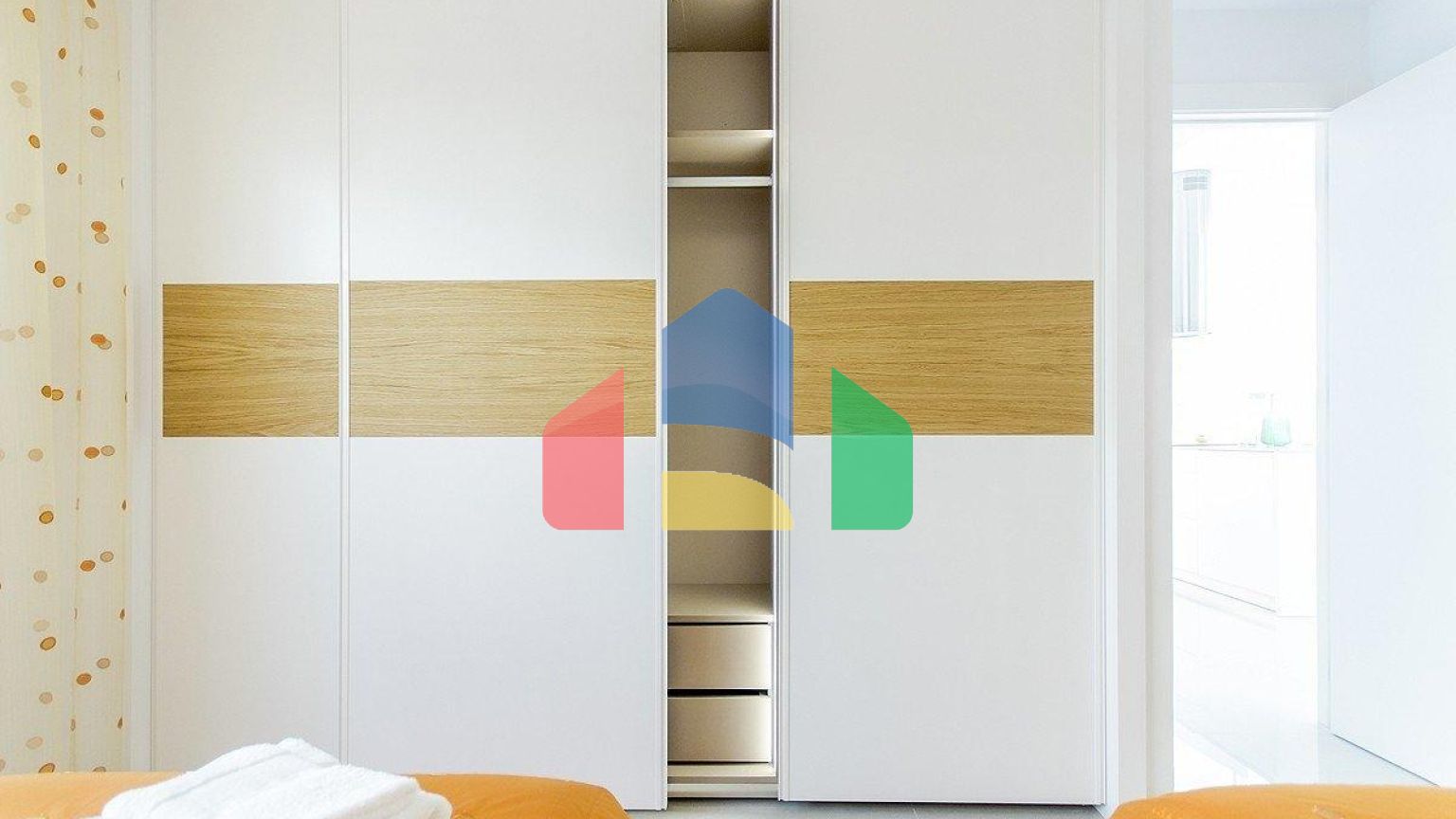 НОВАЯ ПОСТРОЕННАЯ ВИЛЛА В PLAYA HONDA